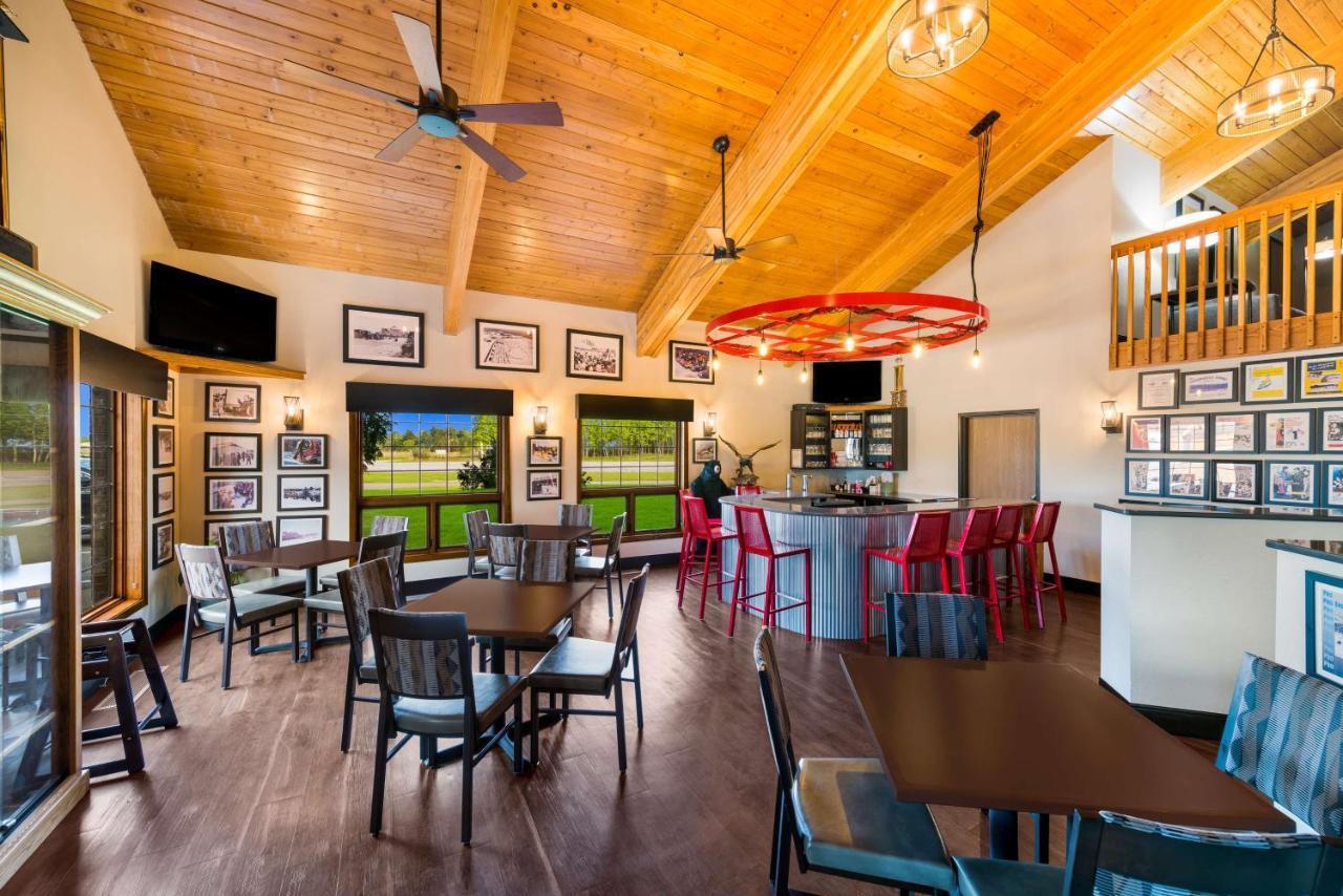 Best Western Derby Inn Eagle River Exterior foto