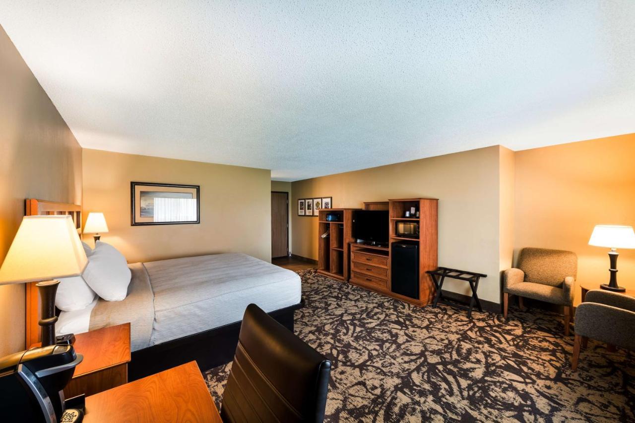 Best Western Derby Inn Eagle River Exterior foto