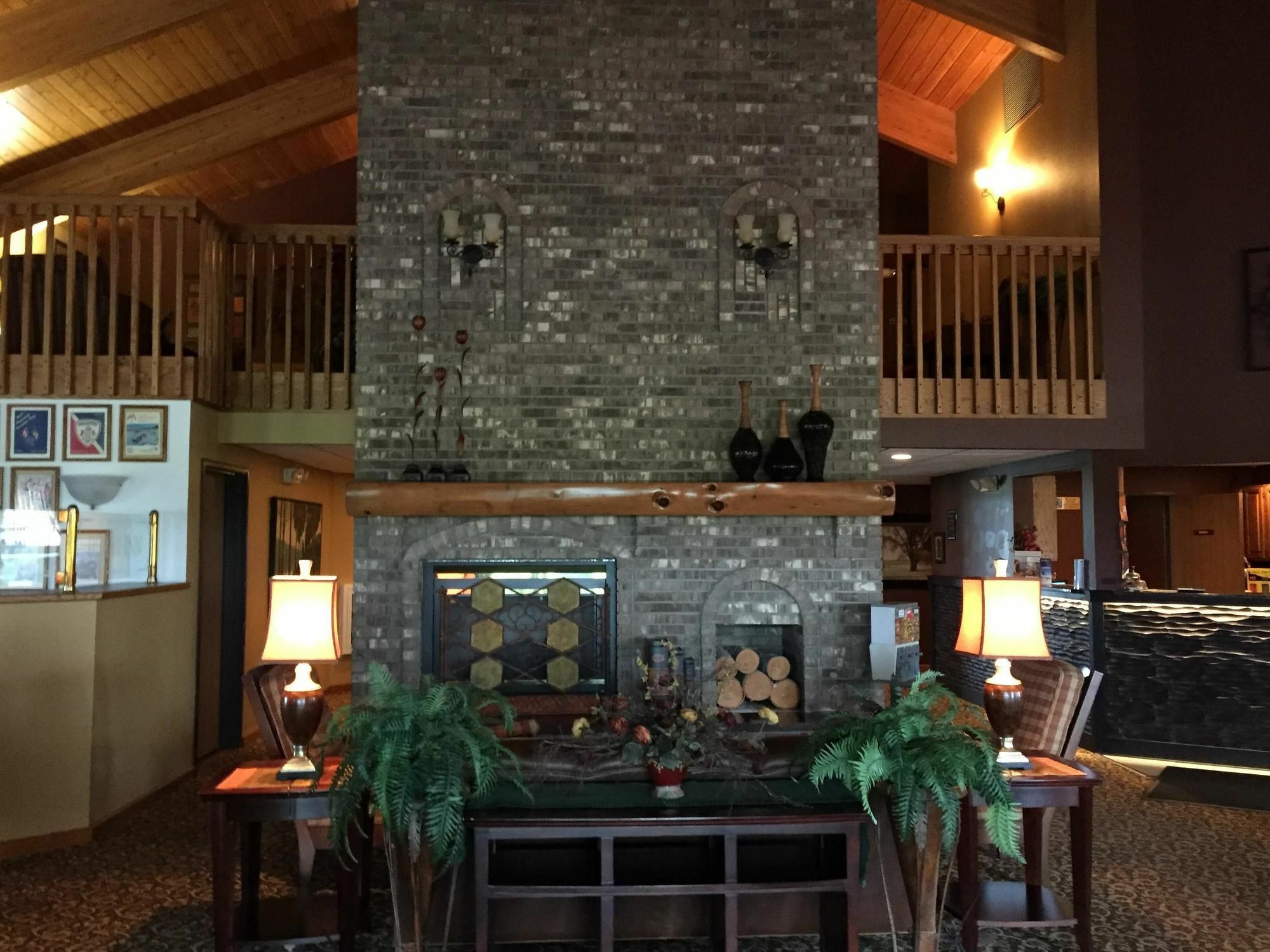 Best Western Derby Inn Eagle River Exterior foto