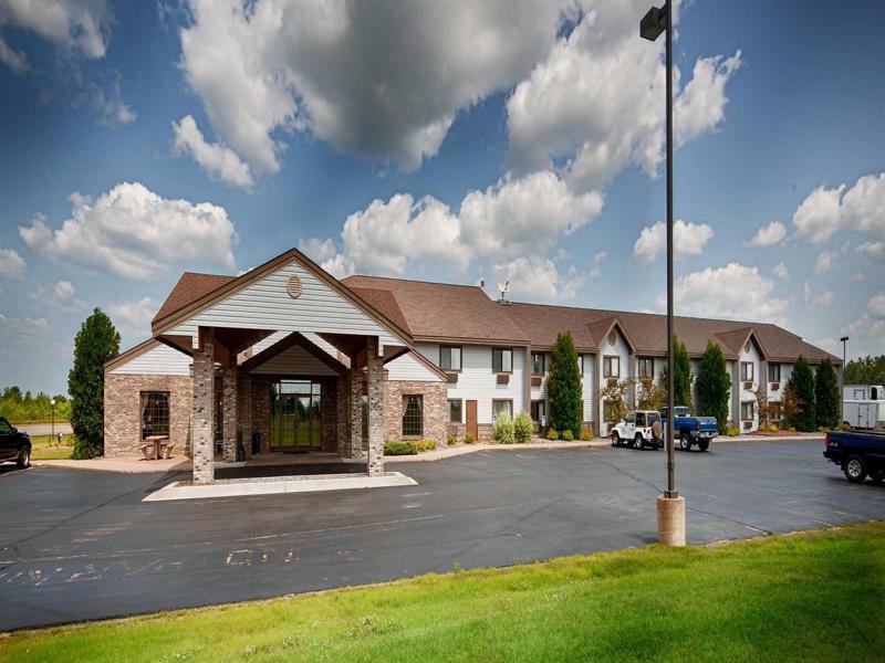 Best Western Derby Inn Eagle River Exterior foto