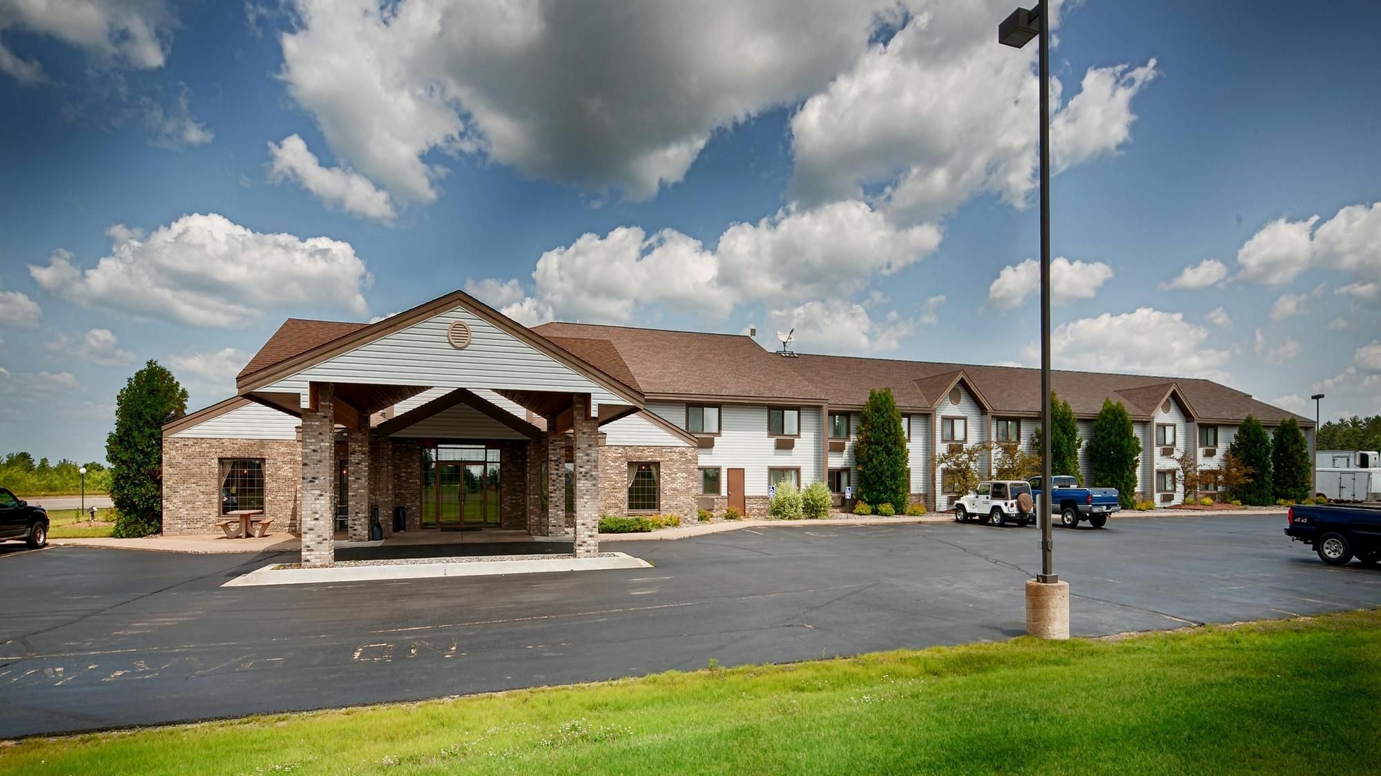 Best Western Derby Inn Eagle River Exterior foto